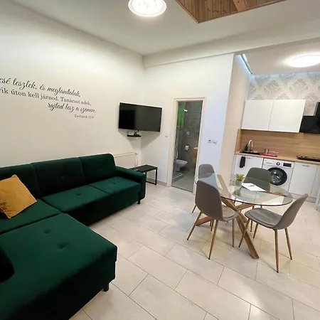 Sela 2 Apartamento Debrecen